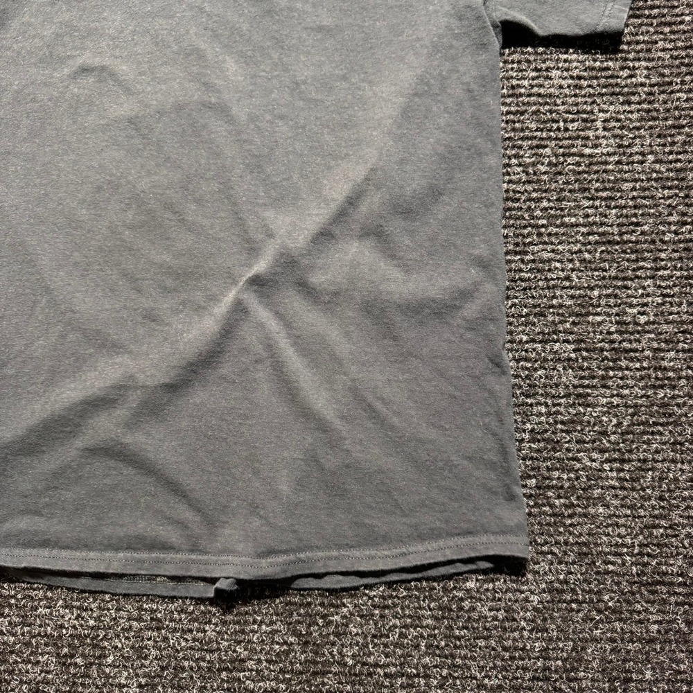 Retrofit Brand Mens Graphic T-Shirt Large Black Its On The House Skull Beach Tee - Picture 8 of 11